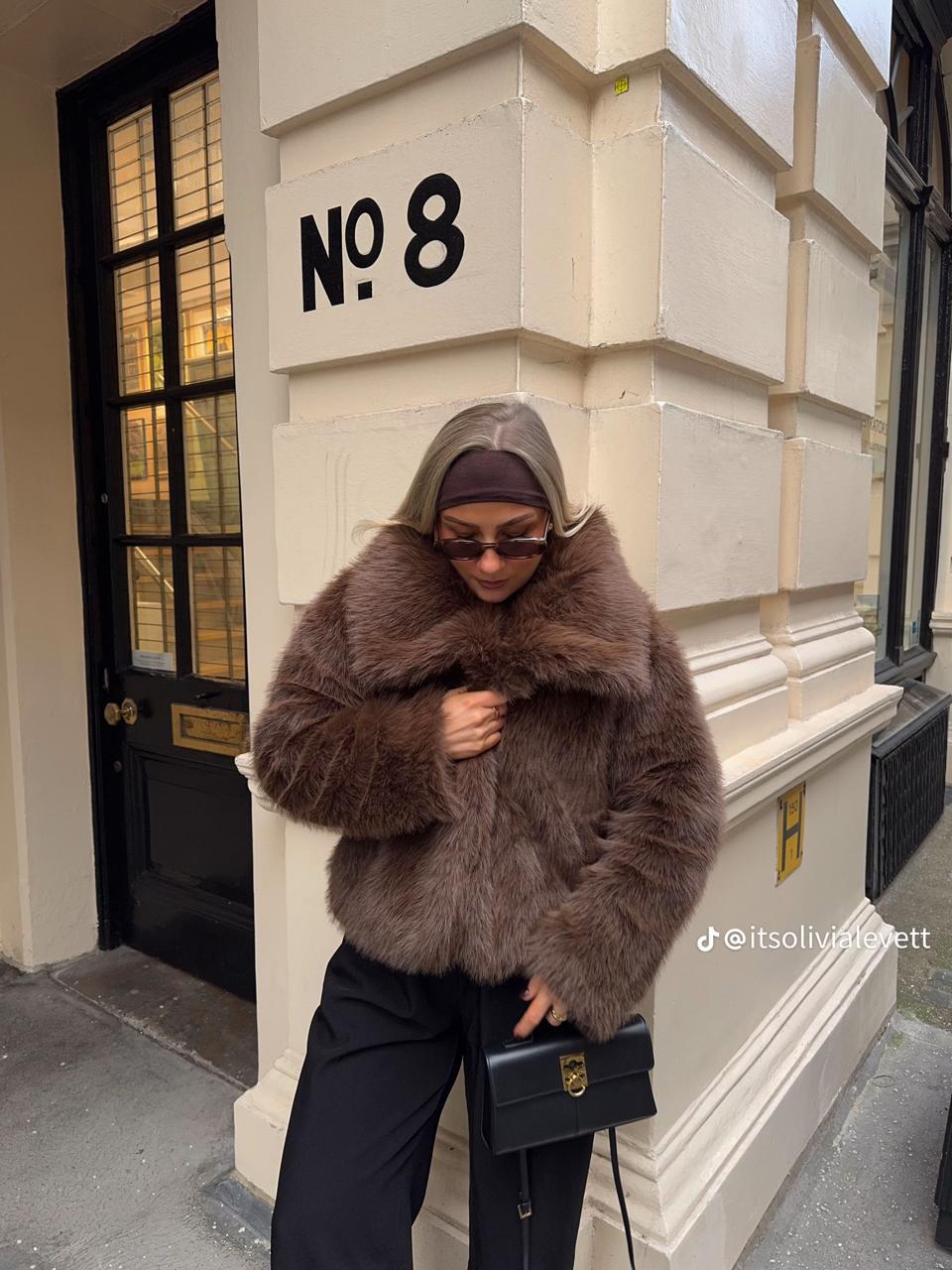 Pellushi “Snow Bunny”